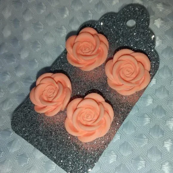 Rose stud Earrings - Picture 6 of 7